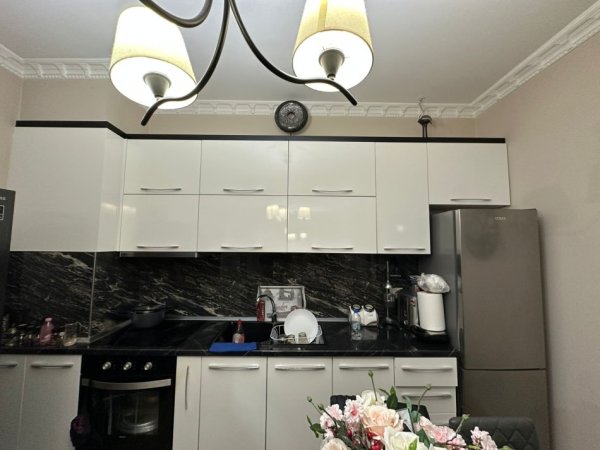 Tirane, shitet apartament pranë Pazarit të Ri, 2+1 Kati 6, 110 m² , 320.000 Euro