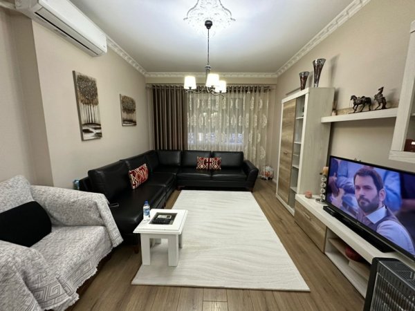 Tirane, shitet apartament pranë Pazarit të Ri, 2+1 Kati 6, 110 m² , 320.000 Euro