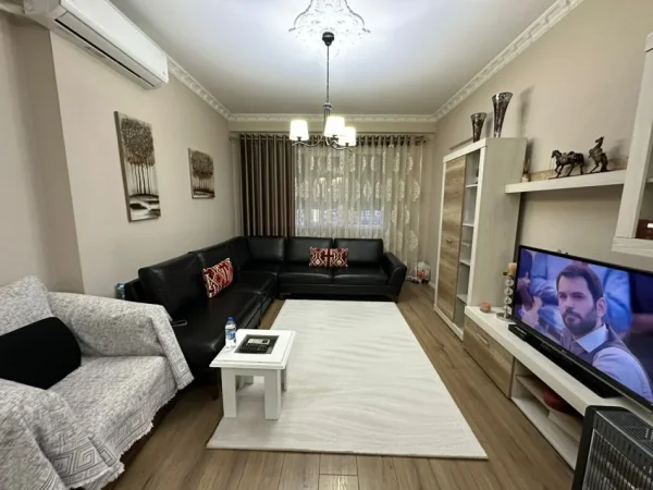 Tirane, shitet apartament pranë Pazarit të Ri, 2+1 Kati 6, 110 m² , 320.000 Euro