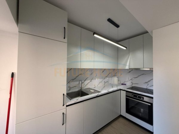 Tirane, jepet me qera apartament Kati 3, 75 m² 850 €