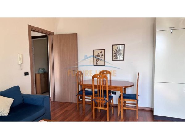 Tirane, jepet me qera apartament Kati 7, 54 m² 800 €