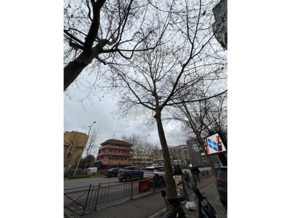 Tirane, shitet Kati 1, 32 m² 130.000 €
