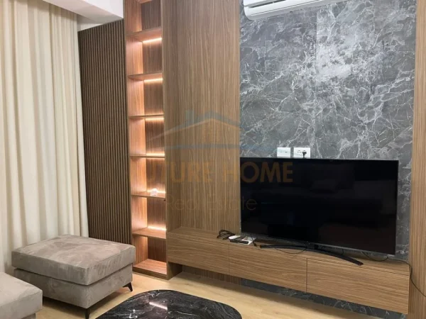 Tirane, jepet me qera Vile Kati 0, 258 m² 1.500 € 