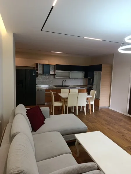 Tirane, shitet apartament Kati 4, 126 m² (Rruga Don Bosko)