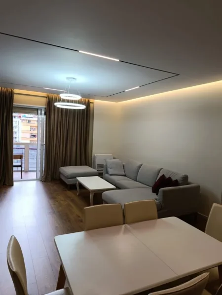 Tirane, shitet apartament Kati 4, 126 m² (Rruga Don Bosko)