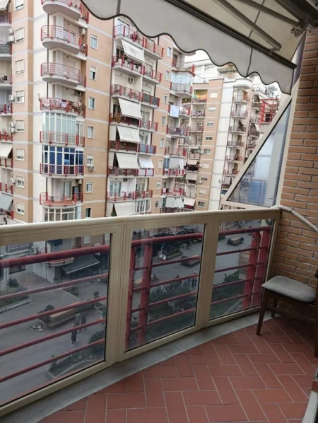 Tirane, shitet apartament Kati 4, 126 m² (Rruga Don Bosko)