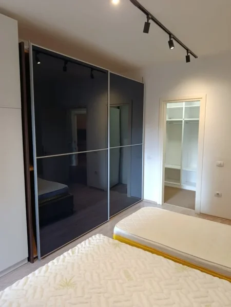 Tirane, shitet apartament Kati 4, 126 m² (Rruga Don Bosko)