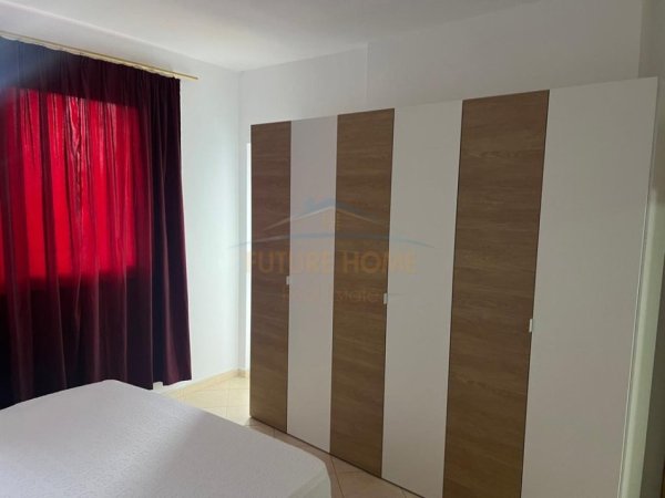Tirane, jepet me qera apartament 2+1+Ballkon Kati 8, 90 m² 470 € (Astir)