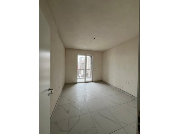 Tirane, shes apartament 2+1 Kati 8, 97 m² 87.500 € (Kamez)