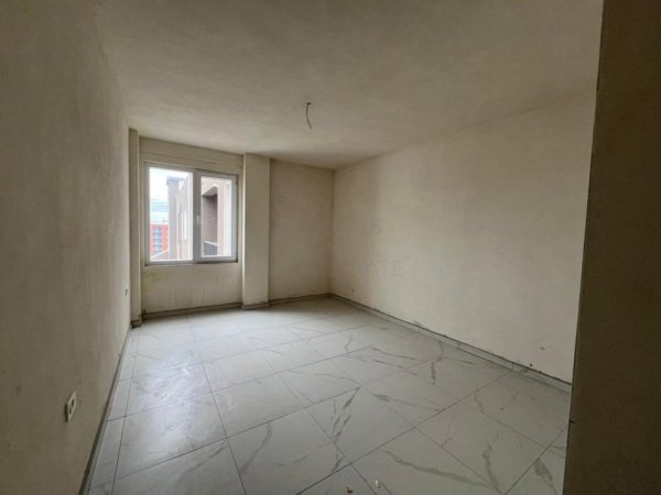 Tirane, shes apartament 2+1 Kati 8, 97 m² 87.500 € (Kamez)
