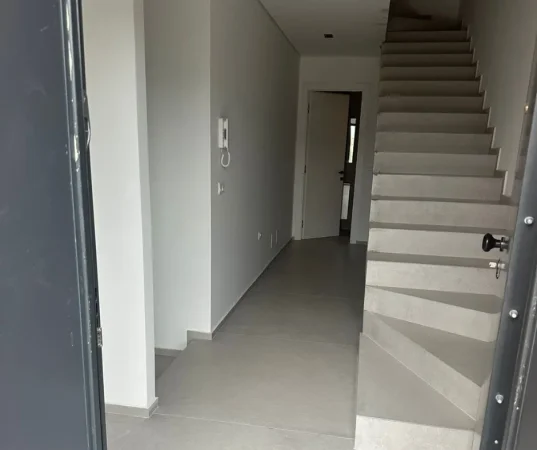 Tirane, jepet me qera Vile 3+1 , 3.400 € (Pranë TEG)