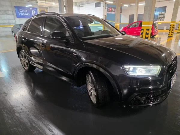 Tirane, shes makine Audi Q3 Nafte, e zeze automatik Klima 260.000 km 14.000 €
