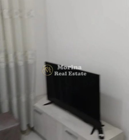 Tirane, jepet me qera apartament 1+1 Kati 3, 60 m² 350 € (Ali Demi, Mangalem21)