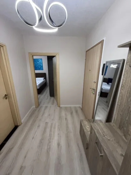 Tirane, jepet me qera apartament 1+1+Aneks+Ballkon Kati 3, 95 m² 550 € 