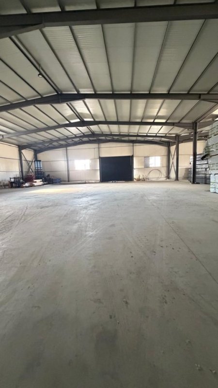 Durres, jepet me qera magazine Kati 0, 3.000 m² 