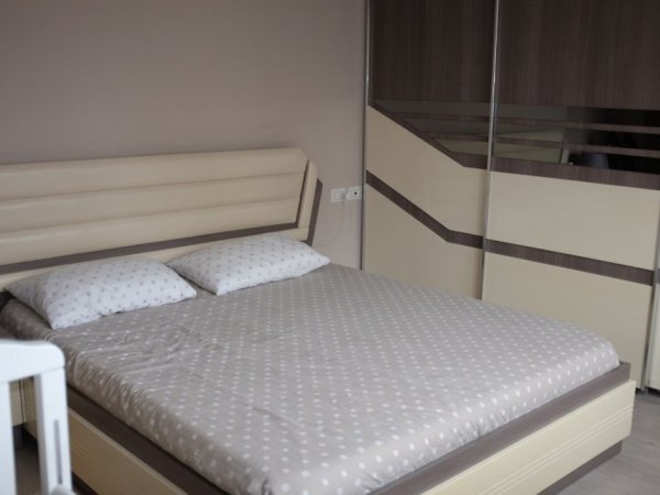 Tirane, jepet me qera apartament 1+1+Ballkon Kati 1, 70 m² 600 € (Kompleksi Panorama/prane Institutit “Harry Fultz)