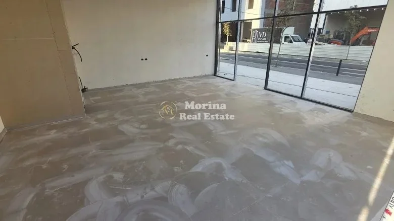 Tirane, jepet me qera ambjent biznesi Kati 0, 57 m² 1.270 € (Porcelan)