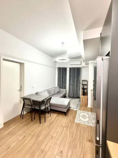Shqiperi, jepet me qera apartament 1+1 Kati 0, 45 m² 350 € (Rruga Namik Delvina)