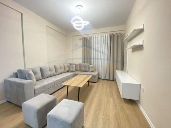 Tirane, shitet apartament 2+1+BLK Kati 2, 93 m² 107.000 Euro (Unaza e Re)