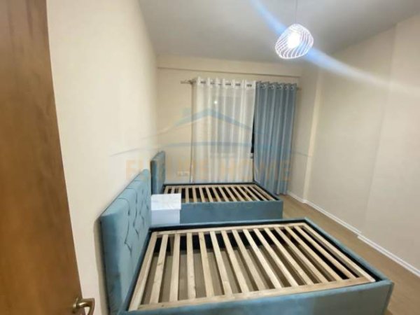 Tirane, shitet apartament 2+1+BLK Kati 2, 93 m² 107.000 Euro (Unaza e Re)