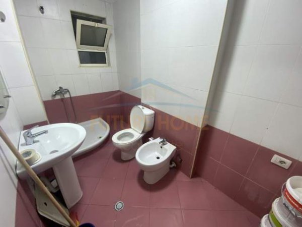 Tirane, shitet apartament 2+1+BLK Kati 2, 93 m² 107.000 Euro (Unaza e Re)