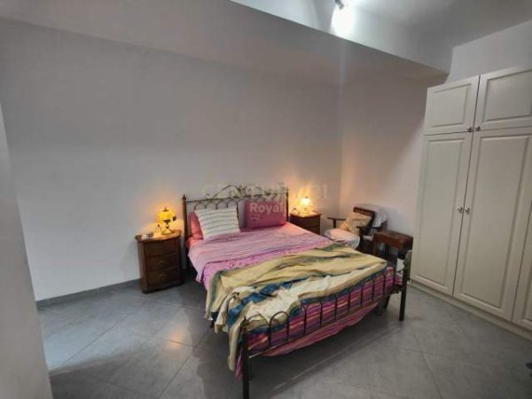 Tirane, jepet me qera apartament 1+1+BLK Kati 3, 75 m² 450 Euro (Brryli)