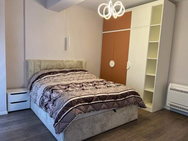 Tirane, jepet me qera apartament duplex 3+1+BLK Kati 2, 260 m² 1.300 Euro (Rezidenca Kodra e Diellit)