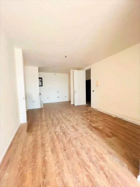 Tirane, shes apartament 2+1 122 m² 259.000 Euro (Bllok, prane Gardes)