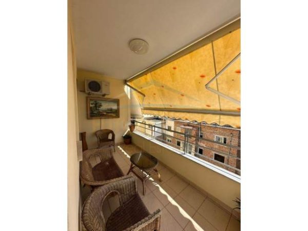 Tirane, jepet me qera apartament 2+1+BLK Kati 6, 100 m² 700 Euro (Selvia)