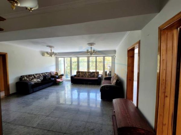 Tirane, jepet me qera apartament Kati 4, 130 m² 700 Euro (Vasil Shanto)