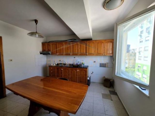 Tirane, jepet me qera apartament Kati 4, 130 m² 700 Euro (Vasil Shanto)
