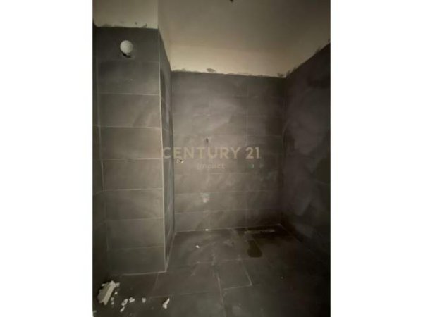 Tirane, shitet apartament 1+1+BLK Kati 7, 68 m² 93.000 Euro (Rruga e Dibres)