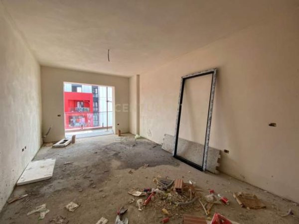 Shesim apartament 1+1 tek kompleksi arlis "farmacia 10". 93,000 €