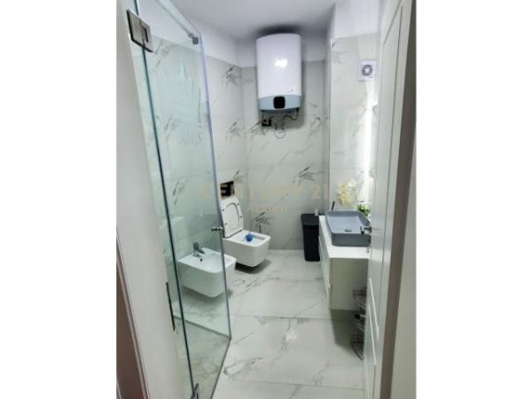 Tirane, jepet me qera apartament 2+1+BLK Kati 2, 93 m² 650 Euro (Kopshti Botanik Zoologjik)