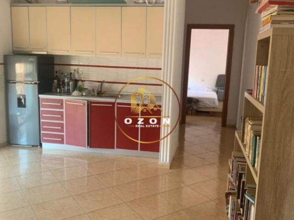 Tirane, jepet me qera apartament 1+1+A+BLK Kati 8, 74 m² 35.000 Leke (DON BOSKO)
