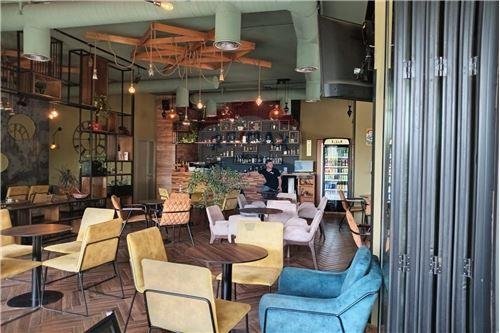 Tirane, jepet me qera lokal Kati 0, 140 m² 1.410.000 Leke (Yzberish)