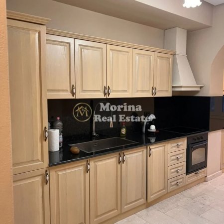 Tirane, jepet me qera apartament 1+1 Kati 5, 80 m² 750 € (Blloku)