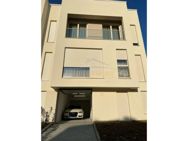 Tirane, jepet me qera Vile 3 Katshe , 258 m² 1.500 € 