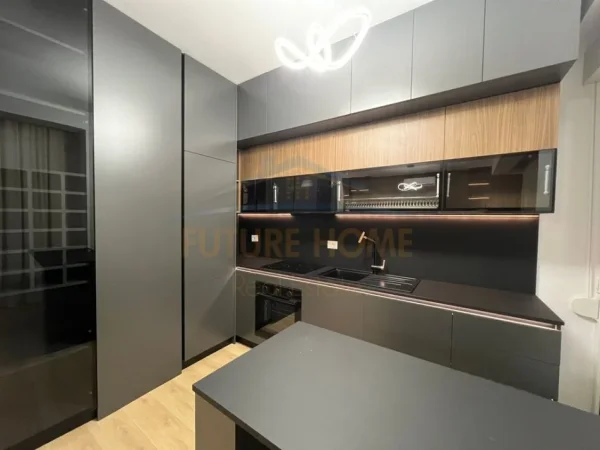 Tirane, jepet me qera Vile 3 Katshe , 258 m² 1.500 € 