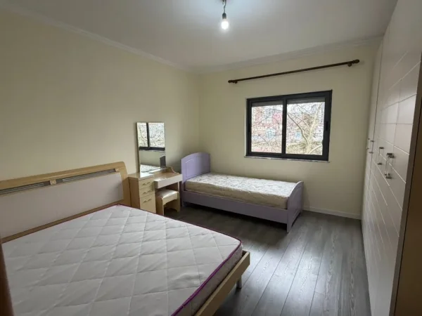 Tirane, jepet me qera apartament 1+1 Kati 6, 50 m² 450 € (Rruga Dritan Hoxha)