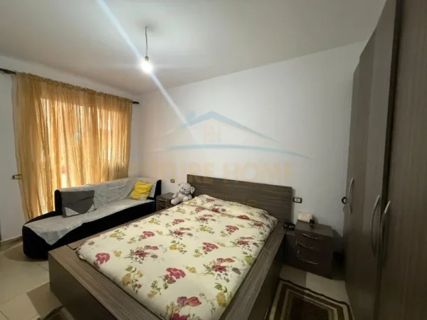 Tirane, jepet me qera apartament 2+1 Kati 2, 93 m² 450 € 