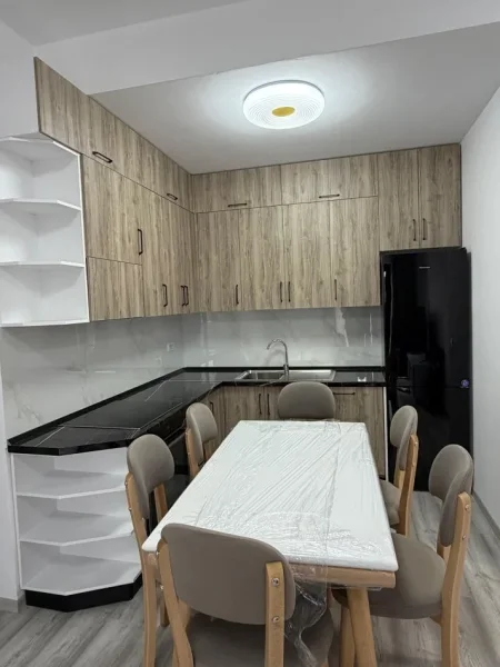 Tirane, jepet me qera apartament 2+1 Kati 7, 80 m² 650 € (Rruga 29 Nentori)