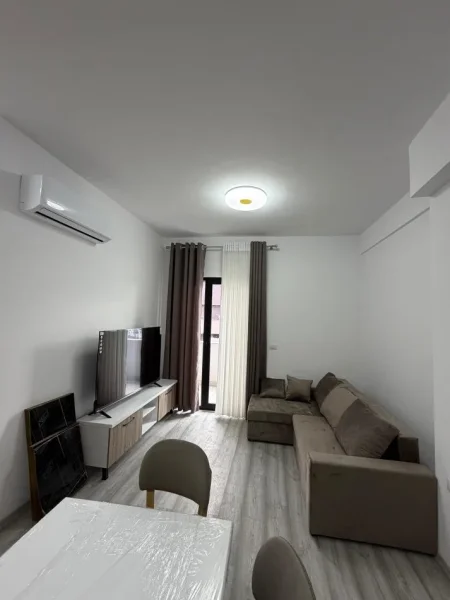 Tirane, jepet me qera apartament 2+1 Kati 7, 80 m² 650 € (Rruga 29 Nentori)