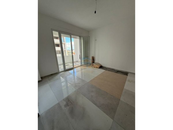 Tirane, shitet apartament 2+1 Kati 4, 94 m² 149.000 € (Dogana)