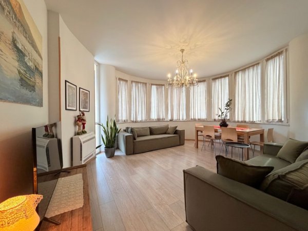 Tirane, shitet apartament 3+1+Ballkon Kati 4, 135 m² 265.000 € (Rruga Jordan Misja)