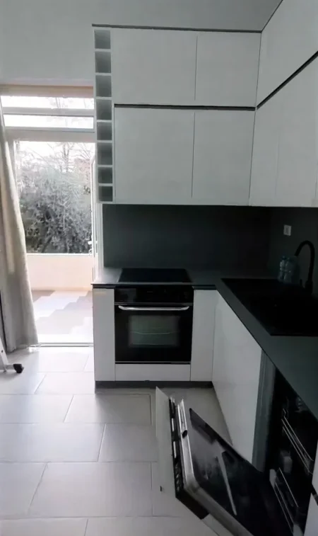 Tirane, jepet me qera apartament 2+1+Ballkon Kati 2, 69 m² 650 € (Vasil Shanto!)