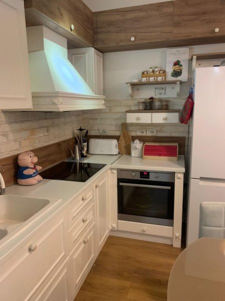 Tirane, shitet apartament 1+1+Ballkon Kati 2, 74 m² 170.000 € (Rezidenca Kodra e Diellit)