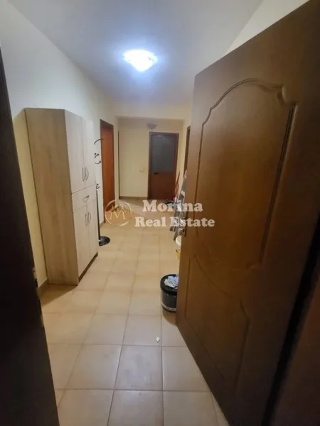 Tirane, jepet me qera shtepi 2+1 Kati 2, 100 m² 450 € (Qytet Studenti)