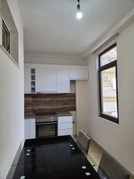 jepet me qera apartament 2+1+Aneks+Ballkon Kati 2, 100 m² 500 € (Komuna Parisit)