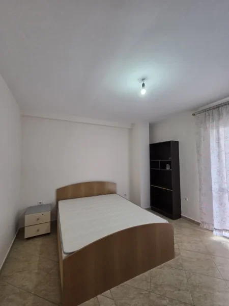 jepet me qera apartament 2+1+Aneks+Ballkon Kati 2, 100 m² 500 € (Komuna Parisit)